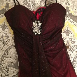 🔥PROM DRESS🔥 RED AND BLACK OMBRÉ LONG